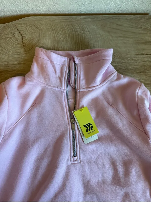 All In Motion NWT Pink Quarter Zip Sweatshirt Size Medium with Thumbhole Cuffs - Image 3
