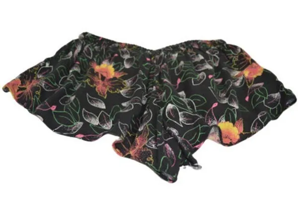 Urban Outfitters Kimchi Blue Floral Shorts M - Image 2