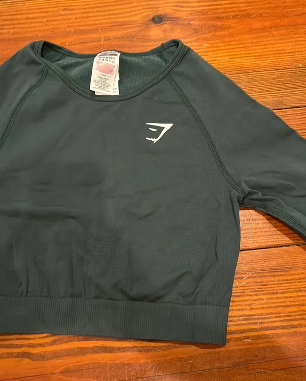 Green Gymshark Top Crop - Image 3