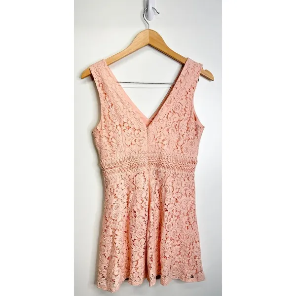 Francesca’s Mini‎ A-line Dress Floral Lace Sleeveless Size Medium - Image 2