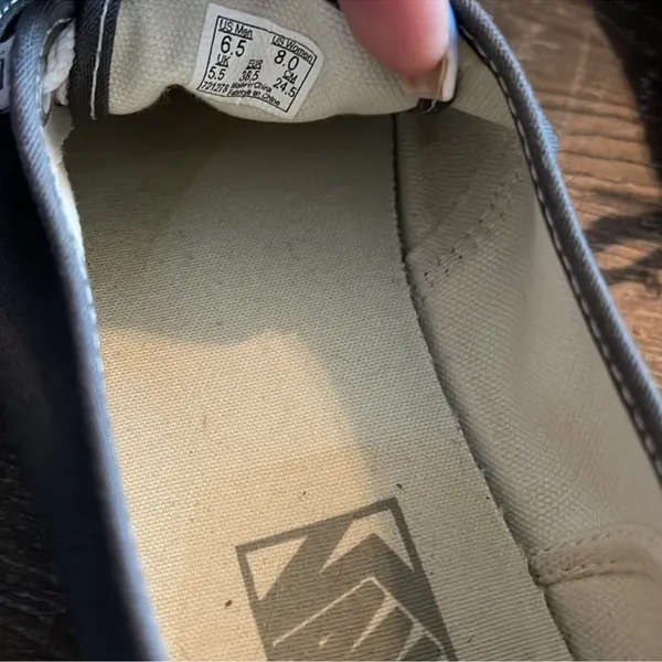 Vans Gray Unisex Men’s size 6.5 Women’s size 8 Shoes - Image 5