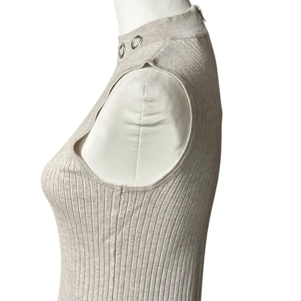89th & Madison Cream Ribbed Fitted Tank Top - Image 6