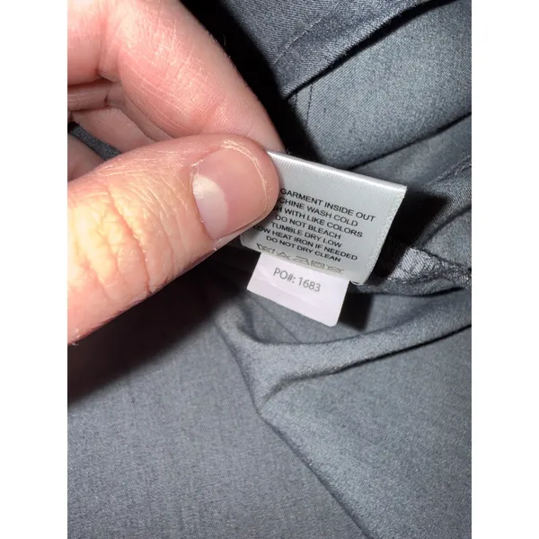 FIGS Technical Collection Casma Scrub‎ Top Women's Medium Graphite Gray - Image 5
