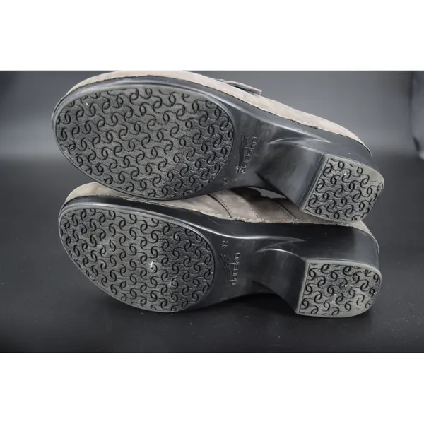 Dansko Leather Clogs Women Size 39 Grey Good Buckle Strap Block Heel Nubuck - Image 12