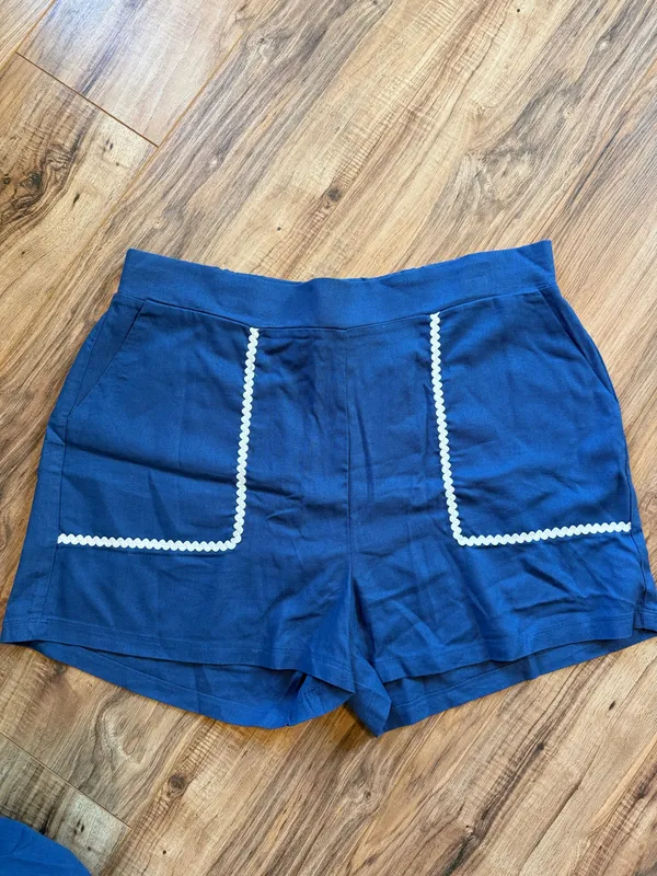Solid & Striped Matching Set - Image 4