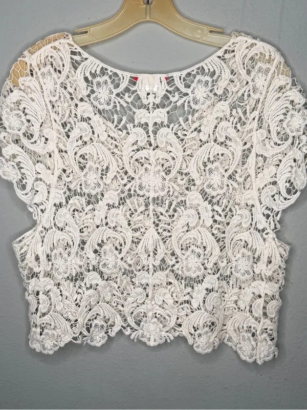 Vivid Collection of New York Sheer Lace Top - Image 3