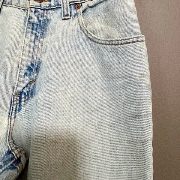 LEVI’S 550 Vintage 90s Light Wash Jeans - Image 7