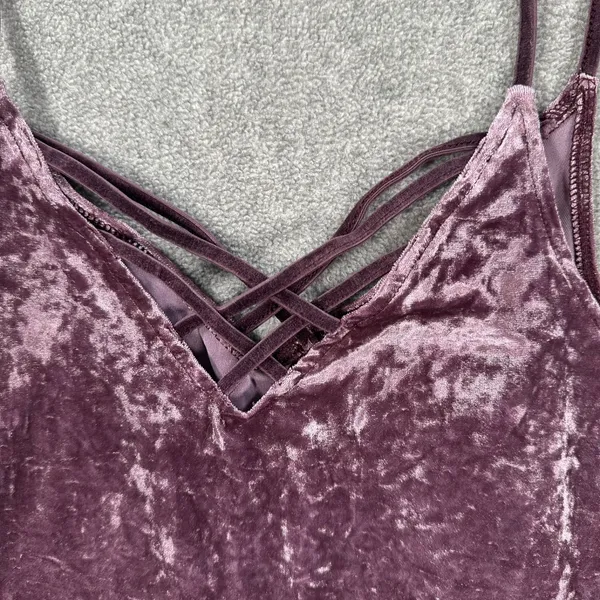 American Eagle Outfitters Crushed Velvet Cami Top Size Small Strappy Crossover - Image 2