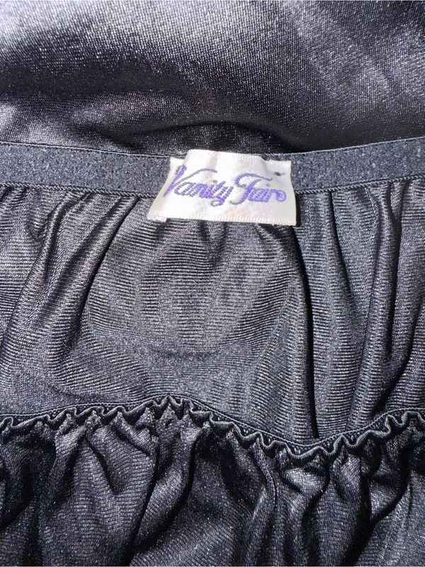 Vanity Fair Vintage Half Slip Large Black Lace Trim Side Slit Nylon Elegant 70s - Image 2