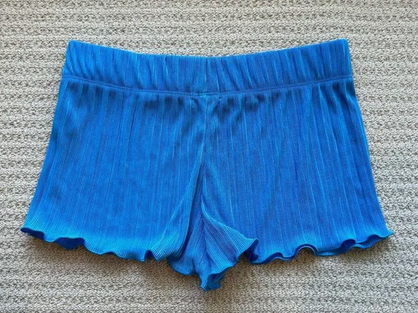 Colsie Plisse Blue Shorts Size M - Image 2