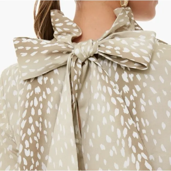 Tuckernuck Faye Antelope Deer Print Blouse M Ruffle Collar Bow Tie Swing Top - Image 2