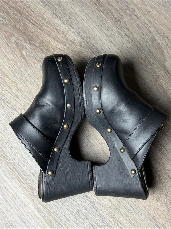 Steve Madden Leather Studded Platform Clogs – Women’s Size 6M - Image 9