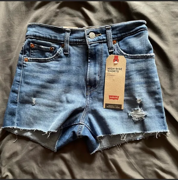 Levi's Shorts - Image 2