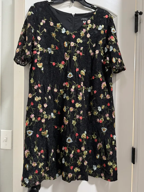 T Tahari Dress - Image 4
