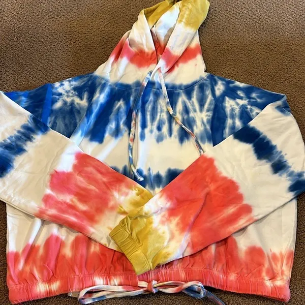 Beach Riot Women’s Red, Gold & Blue Tie Dye Sweatshirt - Size M - Image 2