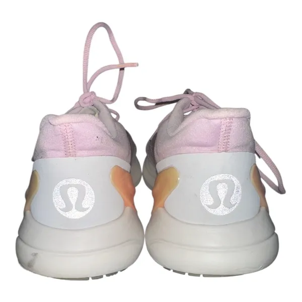 Luluemon Blissfeel‎ Womens Pink Running Shoes, Size 8 - Image 4