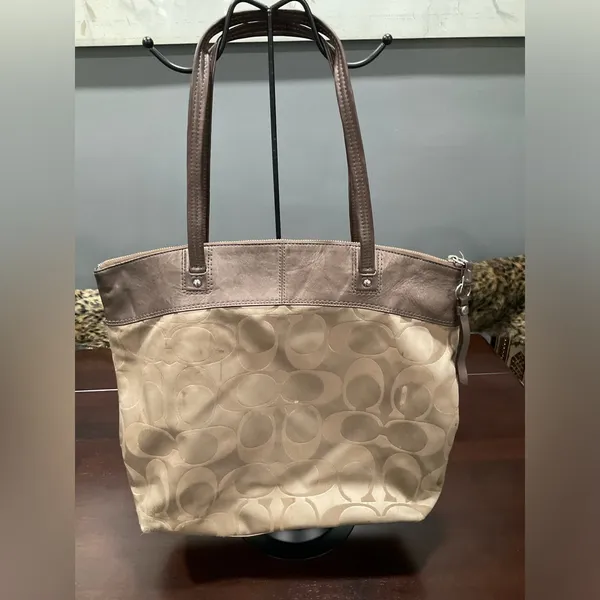 Coach Laura Large Tote With Tan And Metallic‎ Brown Leather - Image 5