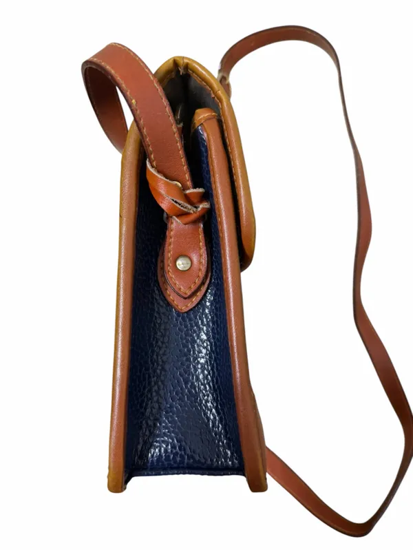 Vintage Dooney & Bourke Calvary Spectator Bag *flawed/preloved - Image 3
