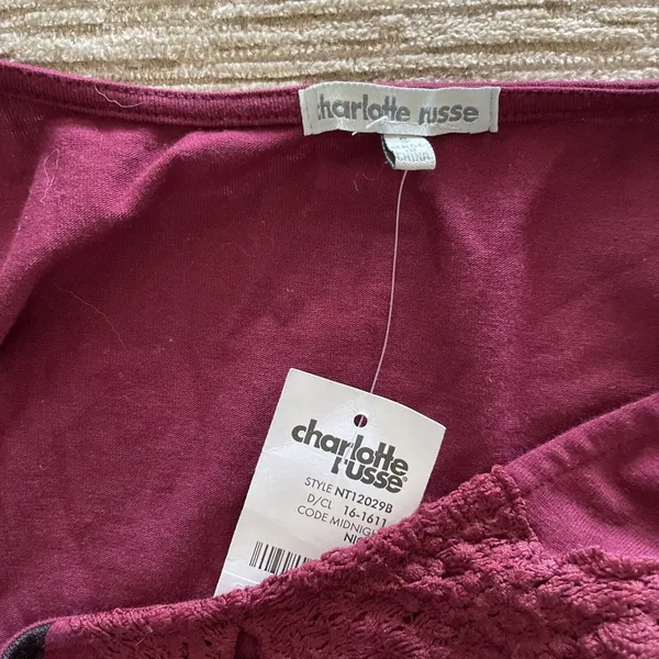 Charlotte Russe Maroon/ Burgundy and Black Lace Bodysuit Size Small - Image 4