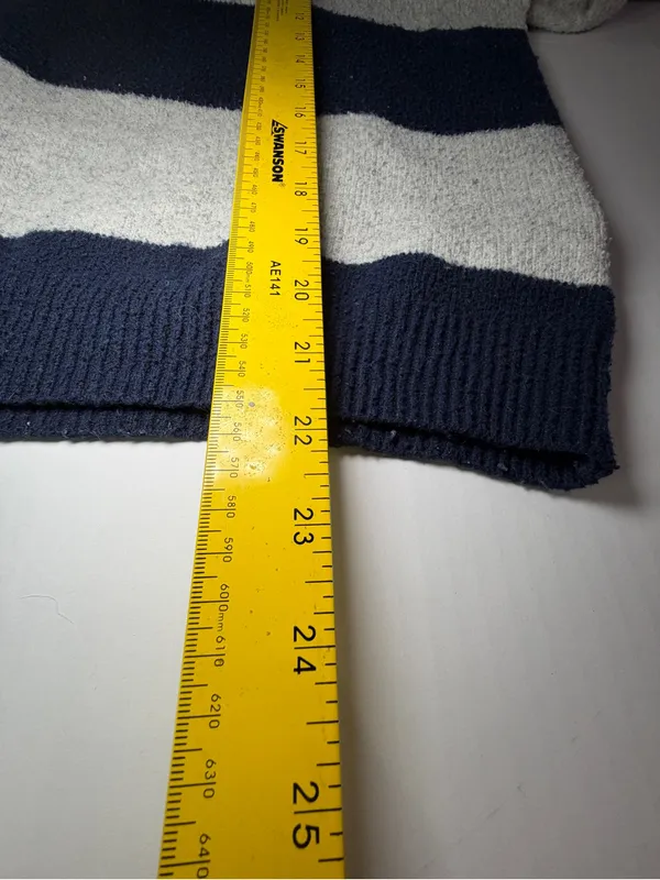Hollister Women's Navy & Light Gray Wide-Stripe V-Neck Sweater - Image 4