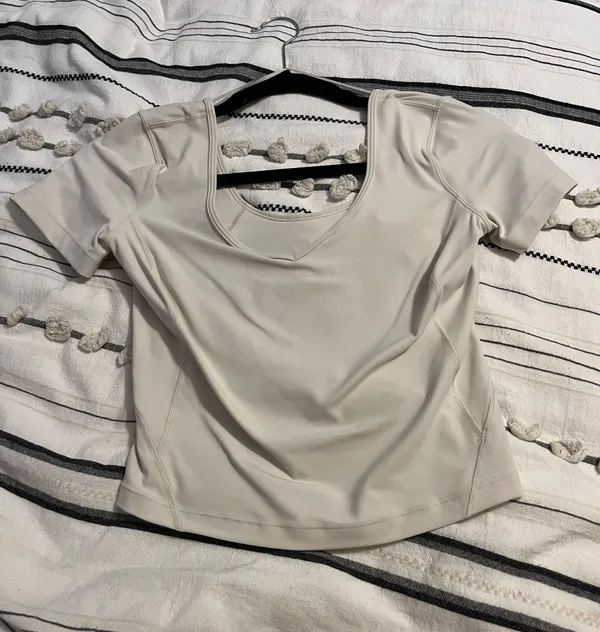 Lululemon Align Tee White Opal Size 4 - Image 2