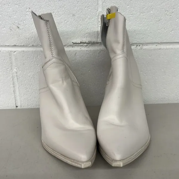 Steve Madden sz9 ivory bone CATE western heeled booties boots side zip leather - Image 2
