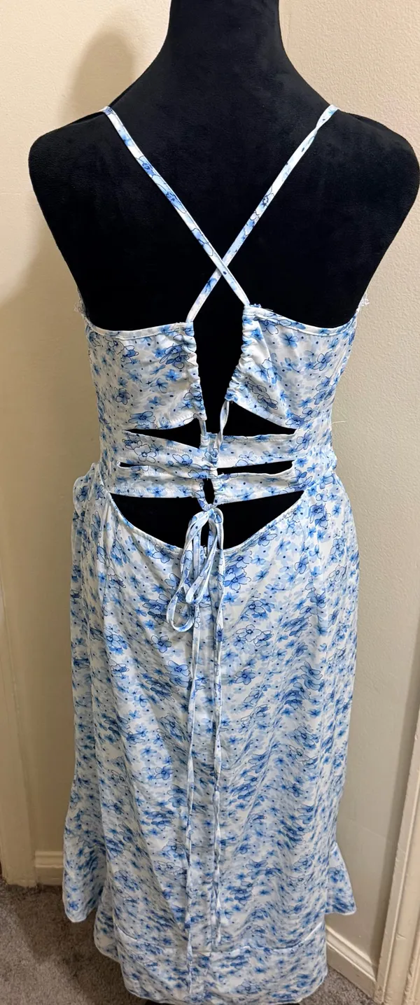 PrettyLittleThing FLORAL PRINT LACE UP BACK TWIST DETAIL MIDI DRESS Size 12 - Image 5