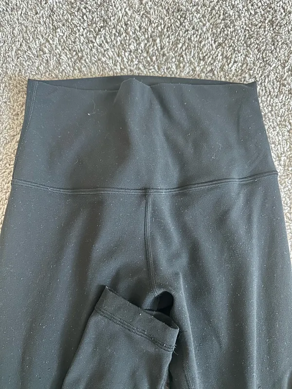 Lululemon Leggings Align 28" Black - Image 2