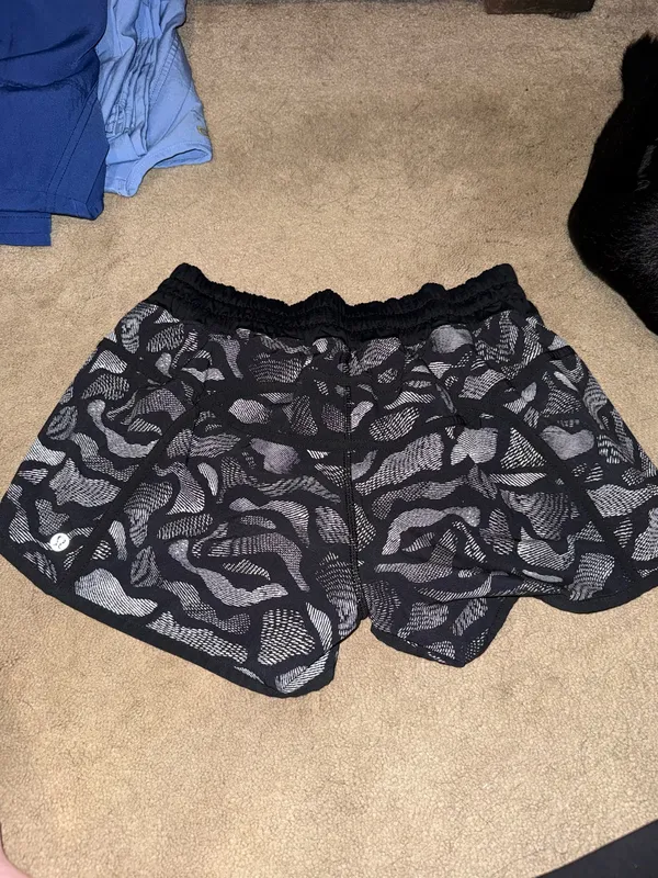 Lululemon shorts - Image 2