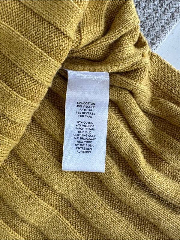 INDUSTRY Chartreuse Yellow Gold Ribbed V-Neck Knit Skirt Set Size Small - Image 7