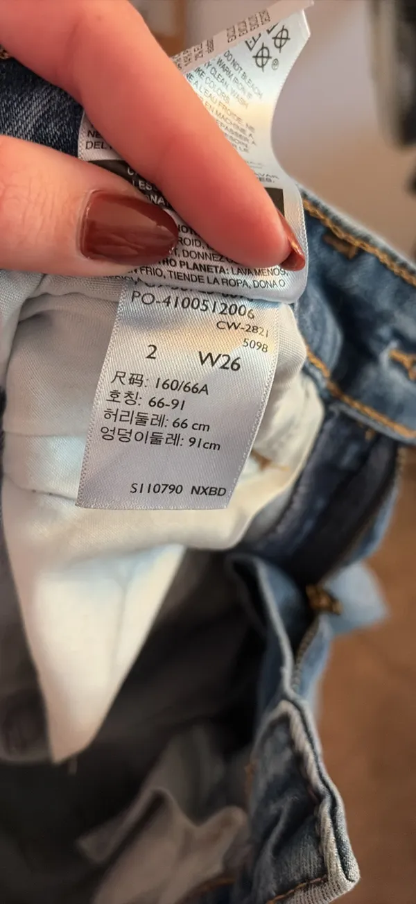 Levi’s Jeans Women’s - Image 3