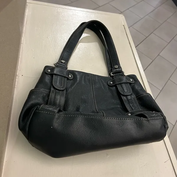 Purse Elegant Black Leather Handbag-B is for BEAUTY! Like new TIGNANELLO-quality - Image 7