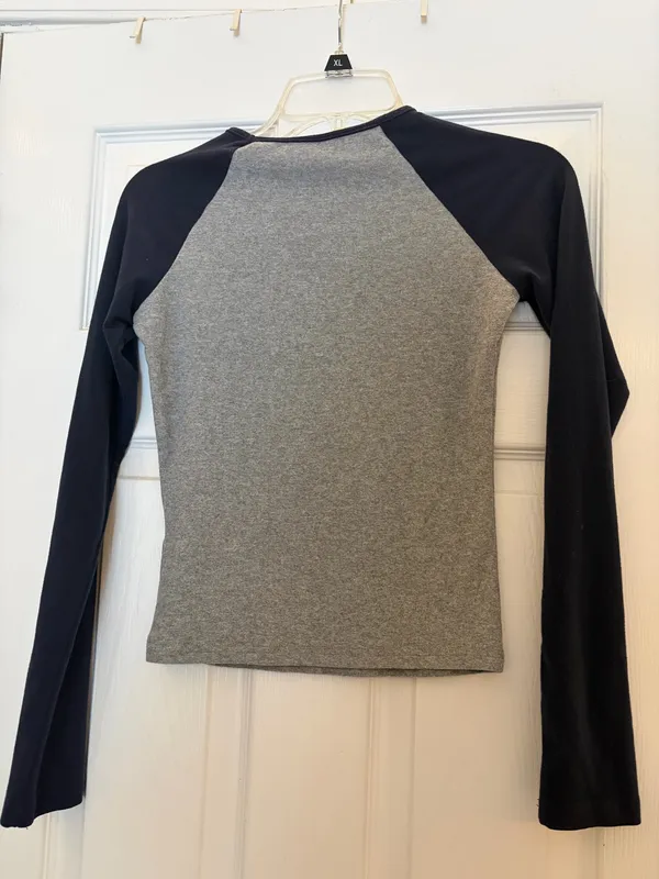 Long sleeve Size M - Image 2