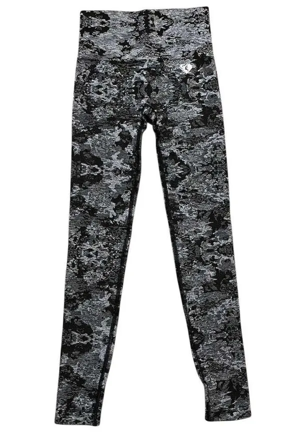 Women’s Best Camo Seamless Leggings - Image 3