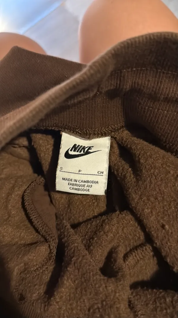 Nike Sweatpants - Image 4