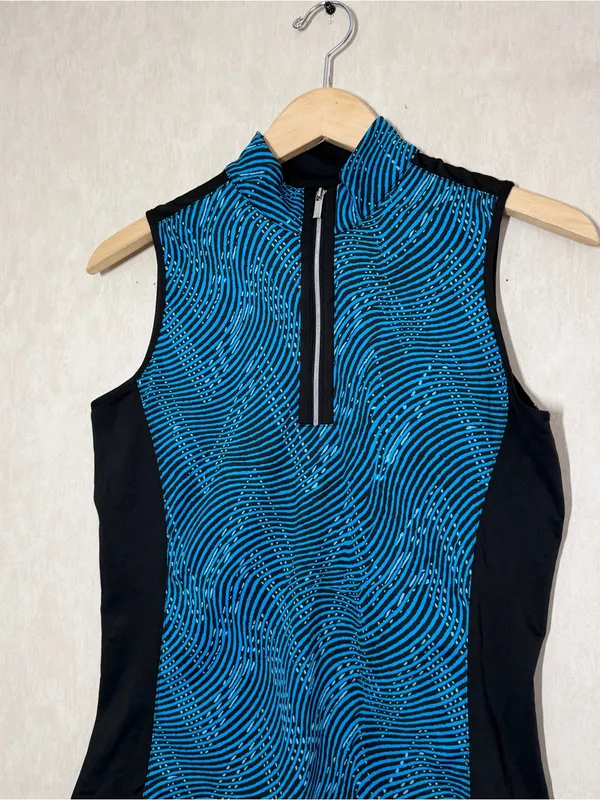 Tail Women’s Sleeveless Mock Neck 1/4 Zip Shirt Top Golf in Zig Zag Print Blue S - Image 2