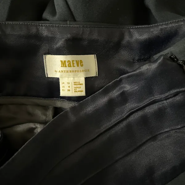 Maeve Anthropologie Trousers Navy Blue Satin Trim Pleated Size 6 - Image 6