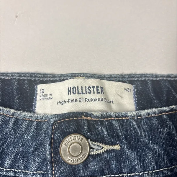 Hollister Women High Rise 5" Relaxed Cut‎ Off Blue Denim Jean Shorts Size 12 W31 - Image 2