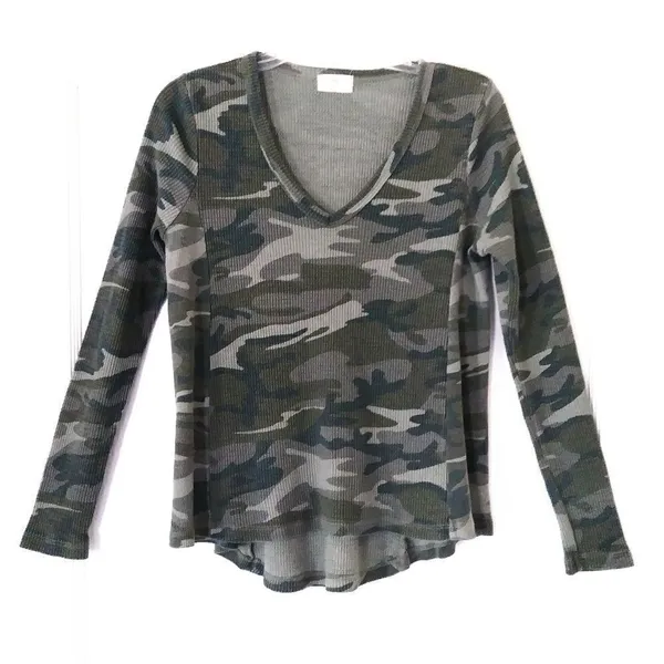 T.la Green Camo Thermal Long Sleeve Shirt - Image 3