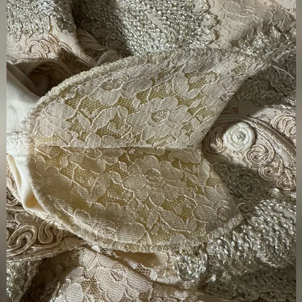 Vintage Modelia New‎ York Metallic Lace Embroidered Top – XXL Elegant Blouse - Image 3