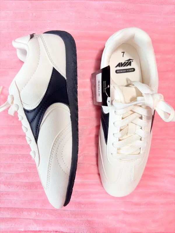 NWT Avia Athletic Lifestyle Sneakers - Image 2