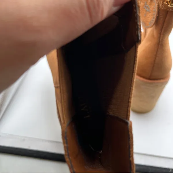 NWOBLauren Ralph Lauren Marianna Suede Waterrepellent Chunky Heel Ankle Boot 5.5 - Image 8