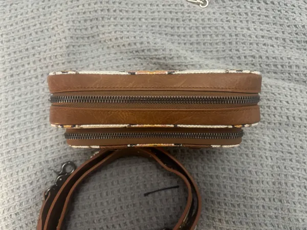Wrangler Purse Crossbody Leather - Image 6