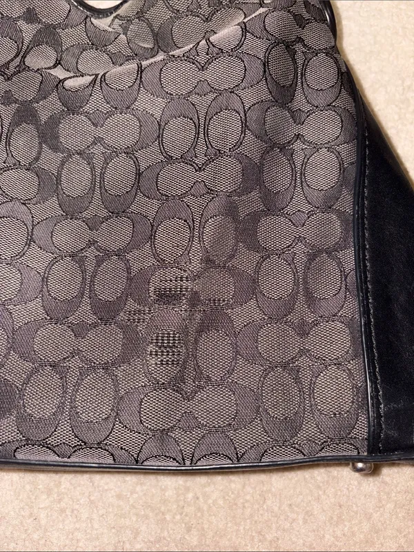 Coach Women's Signature Edie 31 Shoulder Bag - Image 3