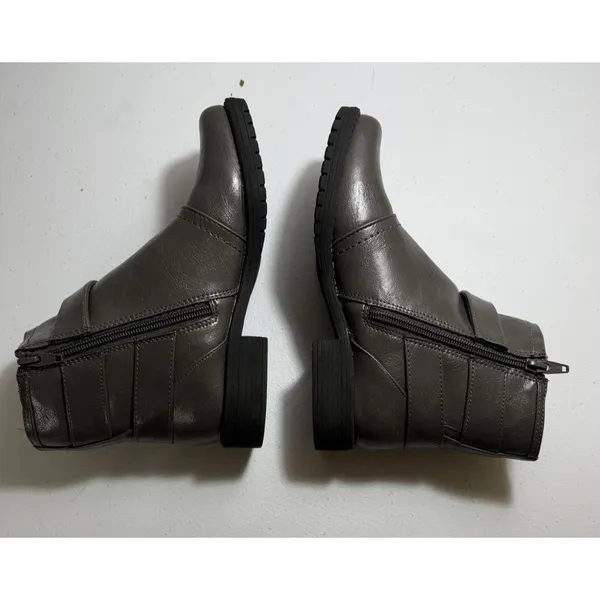 EUC LifeStride Women's‎ Marvel Grey Zipper Buckle Ankle Boots Size 5.5 M - Image 2