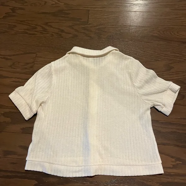 Women's Cream Button Down Shirt Size M - Image 5