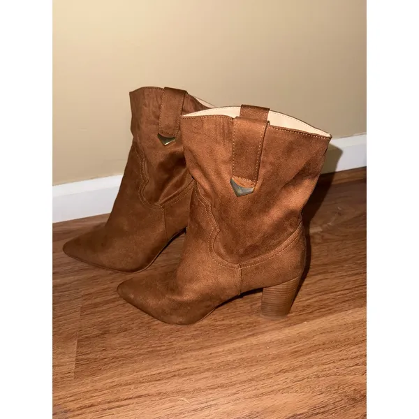 Lulus Brown Faux Suede Pointed Toe Slouchy Block Heel Boots Women 8 Western Boho - Image 2