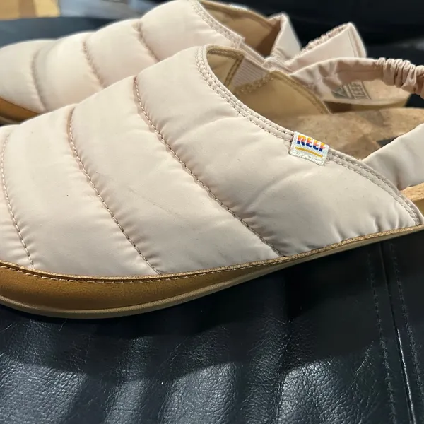 Reef Quilted Slip-On Clog in Cream with Tan Sole - Image 5