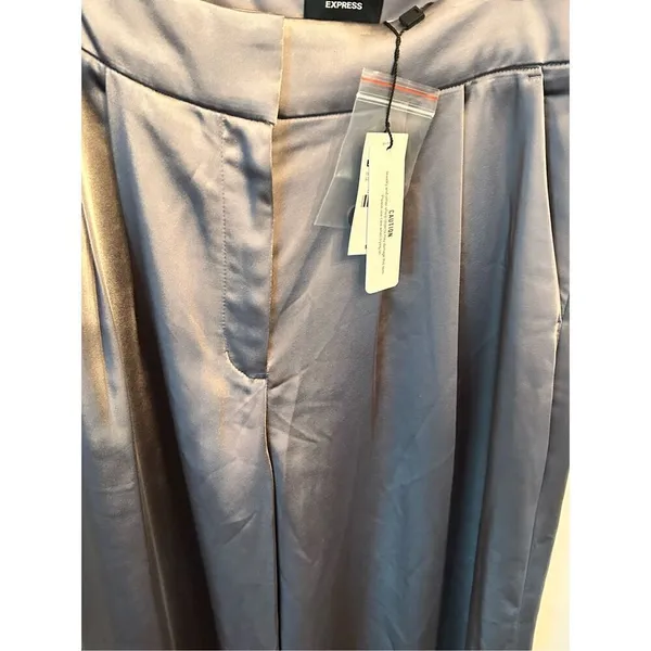 Express silky dress pants high waist wide leg size 6S - Image 2