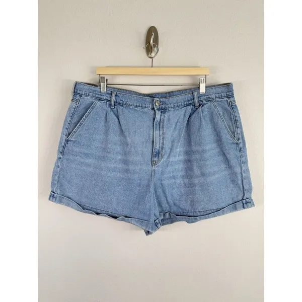 American‎ Eagle Women’s Pleated Front Moms Shorts Light Blue Wash Denim Size 20 - Image 3